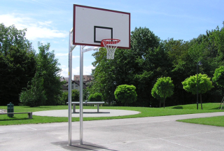 Extra stabilní basketbalová konstrukce